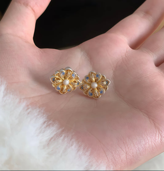 Blue Lotus Hollow Bangle, vintage Chinese silver filigree bracelet, handmade silver jewelry.